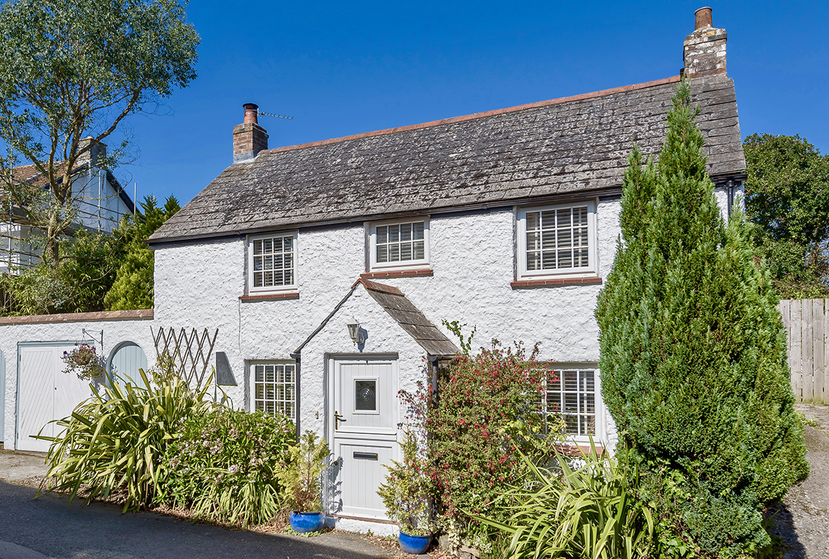 The White House, St Ewe Rohrs and Rowe